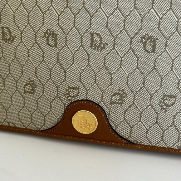 Dior Honeycomb Three-Way Clutch with Small Pouch - Picture 3 of 16